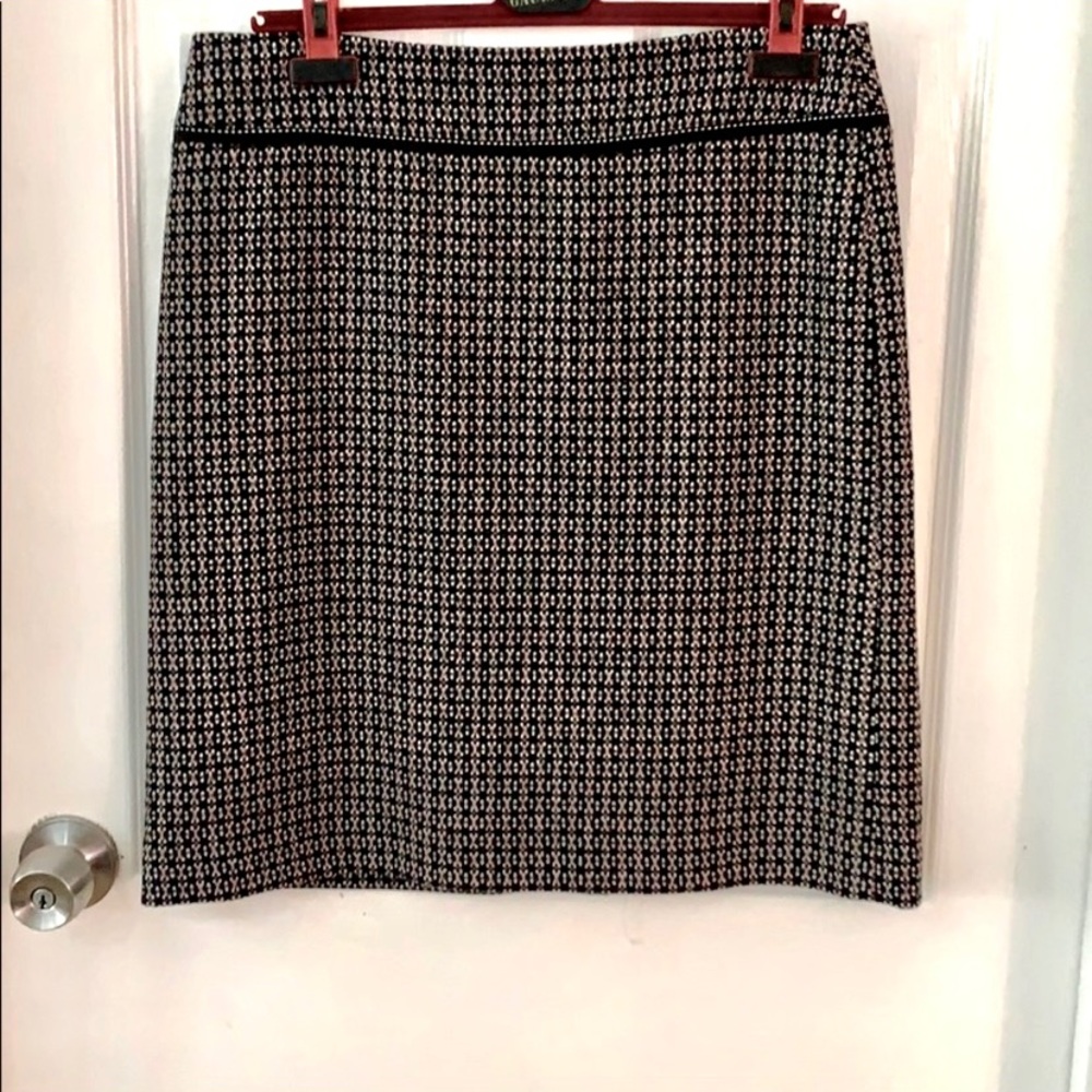 ANN TAYLOR BLACK/BABY PINK/WHITE WOOL PENCIL SKIRT